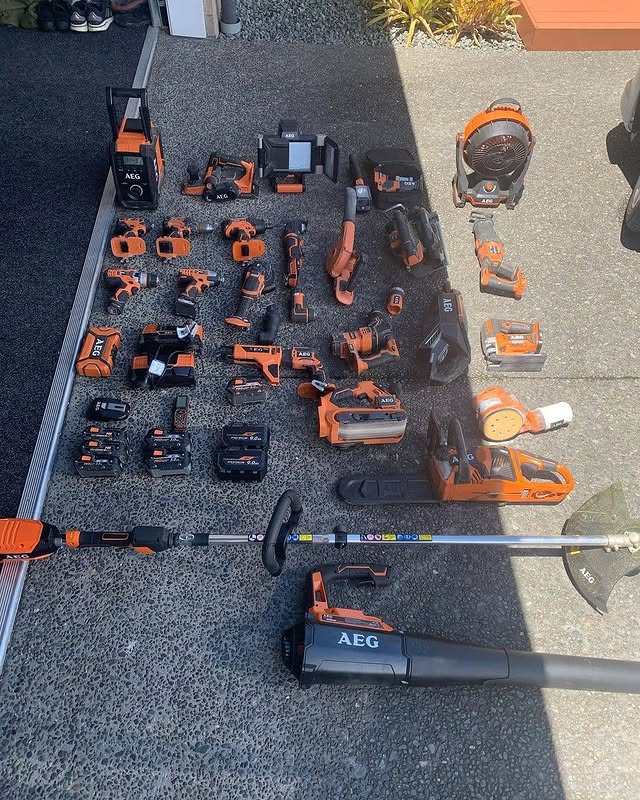 natechippy building his AEG arsenal to take on 2021 👊

​​​AEG’s Onsite Team is still delivering tools safely to where you’re working, even at a height! Shoot us a DM to get in touch! 📲