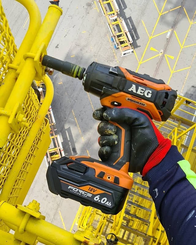 Our good mate wagstaff_painting has been putting the AEG 18V 1/2" 3-speed Brushless Impact Wrench to work 🤜🤛 
​
​AEG’s Onsite Team is still delivering tools safely to where you’re working, even at a height! Shoot us a DM to get in touch! 📲