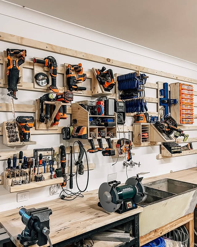 thenewjez's AEG collection is what orange dreams are made of!
​
​AEG’s Onsite Team is still delivering tools safely to where you’re working, shoot us a DM to get in touch! 📲