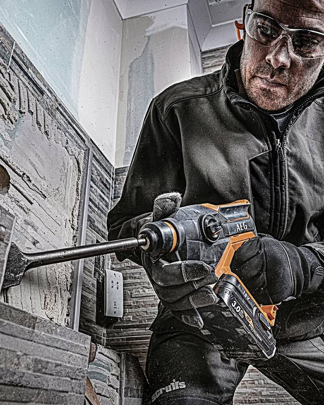 Compact and lightweight – the NEW 18V Compact SDS+ Rotary Hammer Drill has the power to get the job done right, without the bulk 💪
​
​AEG’s Onsite Team is still delivering tools safely to where you’re working, shoot us a DM to get in touch! 📲