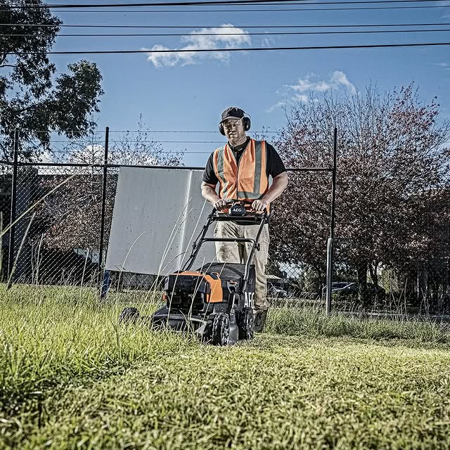 Tackle large and challenging lawns with the AEG 58V Brushless 21” Self-Propelled Lawn Mower Kit 🌱 Score a bonus battery via MY AEG. Link in bio for all offers.