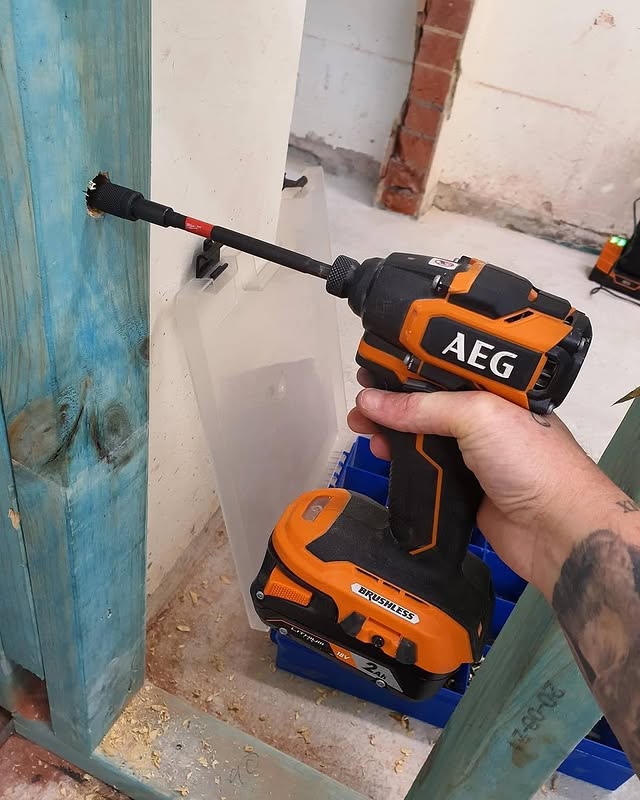 No on-site tight space is safe when the 18V Brushless Sub Compact 3-Speed Impact Driver is out and about. @tradieladyadelaide knows how to get the job done 🤙