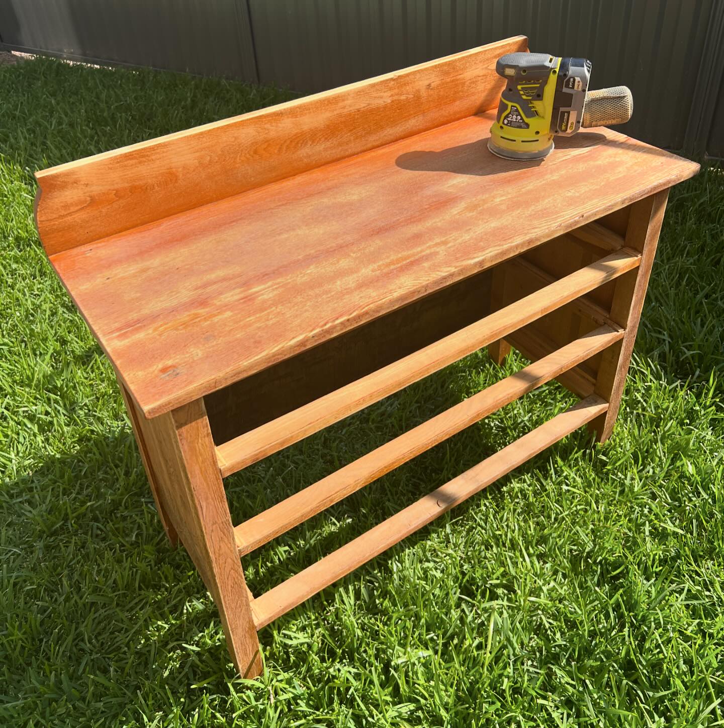 🤎 loving the imperfections x

Sanded this beautiful dresser down by using my ryobiau sander and cleaning this with water. I did try a small amount of bleach mixed with water but quickly wiped it off with water as the sun was enough to enlighten the bare timber. 

So happy with it x 

#furnituremakeover #furnitureflip #free #homedecoration #interiors #timber #diyhome #ryobi #ryobitools