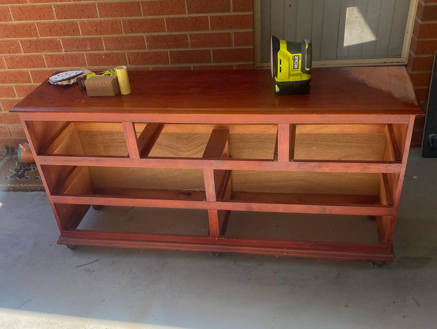 Before and after! Part 1
A little project that ashlee.parks and I started on Saturday for Zuri’s room.

We used ryobiau One+ palm sander and multi tool to get the job done.

Next we will sand all the draws back, paint it white and put new knobs on it.

Watch this space 🙌

#project #diy #ryobi #homeimprovement