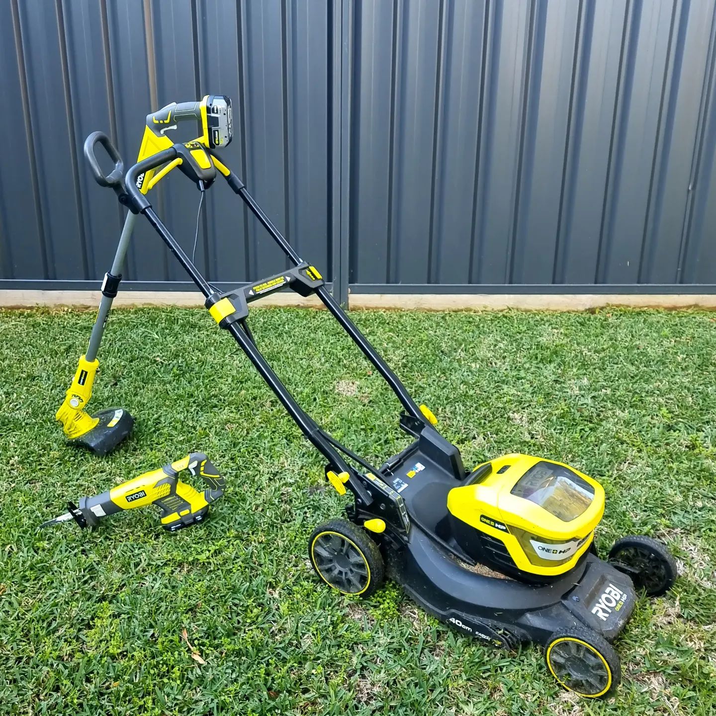 Thank goodness for ryobiau & a rain free weekend!
After weeks of rain I finally got some yard maintenance done. 

Next job is to tackle the weeds that have taken over the lawn. So if you have any tips let me know. 

#ryobiau #ryobipowertools #ryobigardentools #ryobiaustralia #yardwork #gardenlife #lawnmaintenance #ryobimade