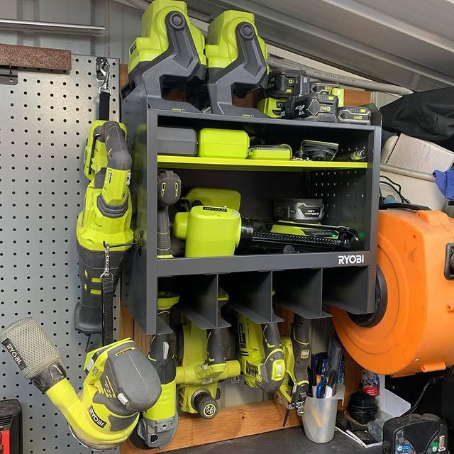 fatherofbeef putting up his "shrine of green" so that everything is neat and organised 💚
◦
◦
◦
#Ryobi #RyobiMade #18V #ONEplus #batterypowered #Ryobipowertools #MyRyobi #Ryobi #storage #workshop #shopstorage #odlysatisfying #woodwork #shed #shedstorage #shedgoals #goals #inspiration #inspire  #makestuff #doityourself #diy #ryobiwishlist #ryobilife #ryobistorage #toolgoals #powertoolgoals