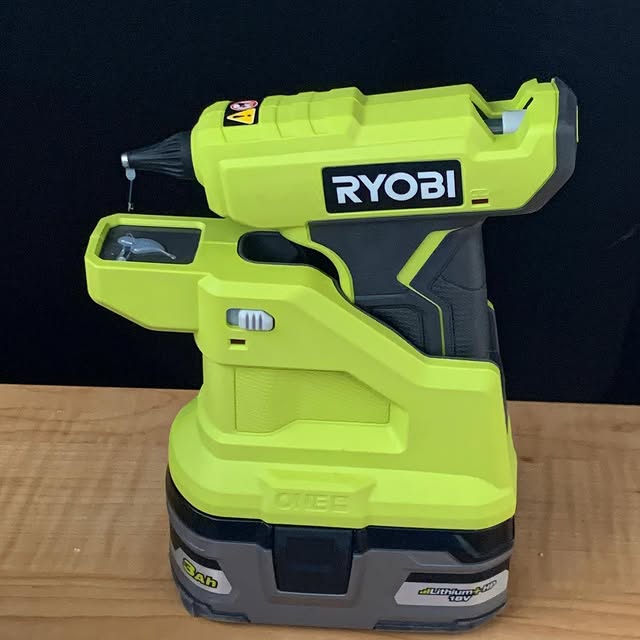 ❤ This post - Ryobi’s compact glue gun has some great features 
- built-in drip tray
- precision tip 
- cordless 
- lightweight 
- Easy to use grip 
- works with any 18V battery 

#ryobi #ryobitools #ryobipowertools #gluegun #glueguncrafts #cordless #cordlesstools #cordlessgluegun #weihedesigns