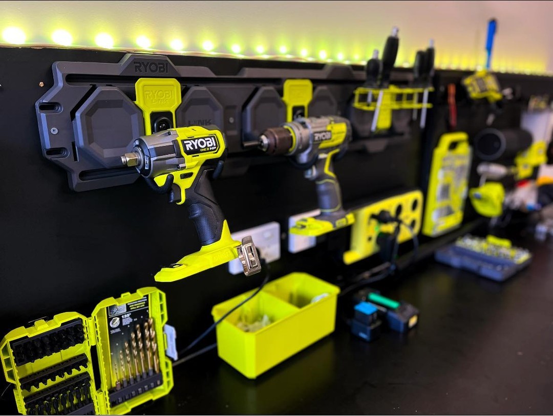 Shout out to Kieran James from the RYOBI Facebook Community Group for sharing his RYOBI LINK set up!

Add the 15-piece LINK Wall Kit to your wish list today.

#RYOBIau #batterypowered #RYOBIpowertools #RYOBImade #organisation #storage