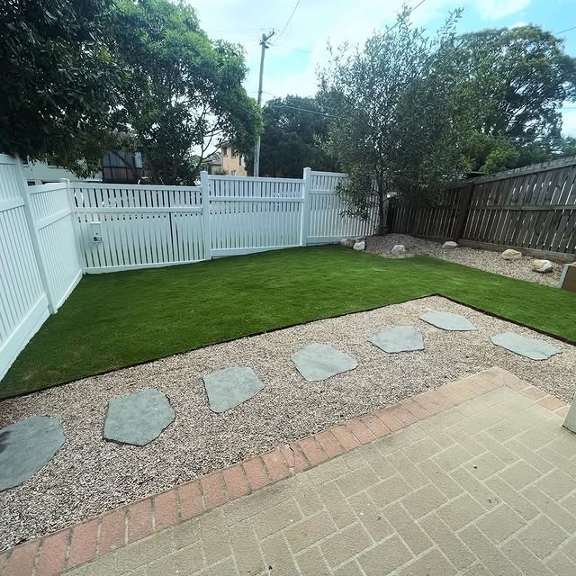 Keep your lawn looking lush and healthy! Scarifying rejuvenates your lawn by removing thatch and moss, it allows water, nutrients, and air to penetrate the soil, promoting stronger grass growth.

Check out these shots of @mattgibsondrums recent scarifying project to see the amazing results.

Don’t forget to tag us in your RYOBI projects for a chance to be featured! 📸

#RYOBIau #batterypowered #RYOBIscarifier #gardening #lawn #scarifier #lawncare #powertools #gardentools