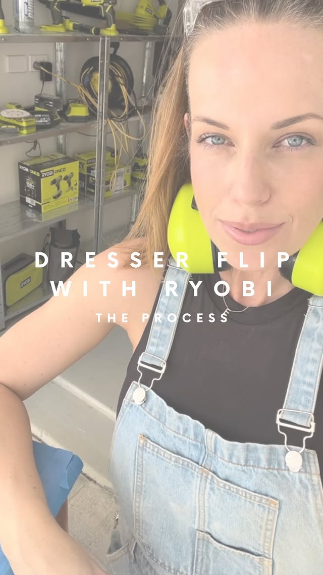 Another transformation for ryobiau 🩷✨🔨 
I’ve shown a few preview images of this one so thought I’d share the ‘how to’ video I created for RYOBI recently. (SOLD). Feel free to leave questions or comments below ⬇ I’ll post detail images in my next post 🤩💕
.
.
.
#furnitureflip #furnituremakeover #furniture #furniturerestoration #upcycledfurniture #furnituredesign #refinishedfurniture #homedecor #diy #upcycle #interiordesign #refurbishedfurniture #furniturerehab #diyhomedecor #beforeandafter #upcycled #ryobimade #RYOBI #pinkdresser #dulux