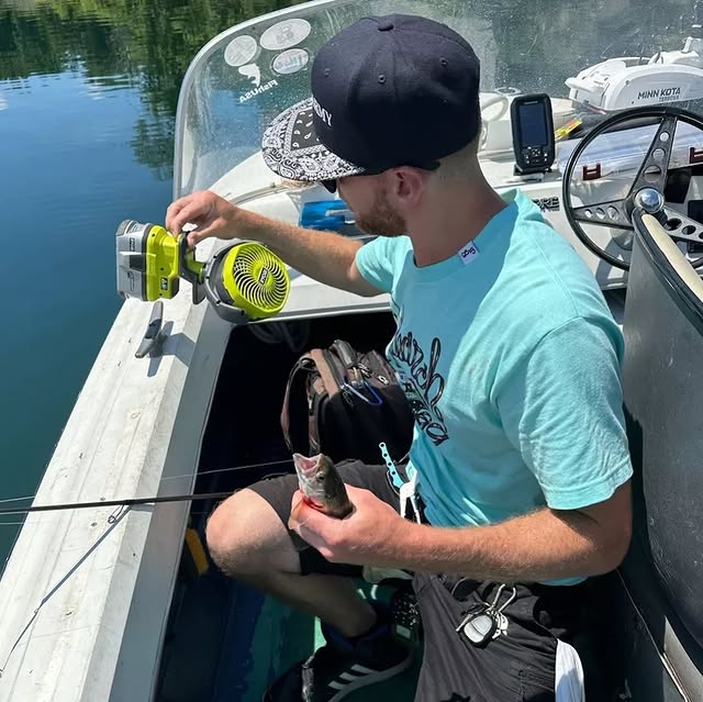 Don't let the heat stop you this summer🎣

lipripperfishing215 keeps comfortable while fishing thanks to the RYOBI 18V ONE+ Compact fan.

Head to the link in our bio to check out our camping and outdoor range.

#RYOBIau #BatteryPowered #RYOBIMade #RYOBIPowerProducts #Fishing