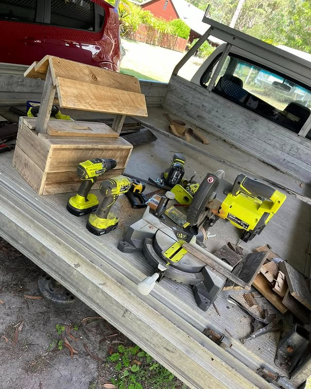 Another amazing build from the MyRYOBI Facebook community 👀💚

Check out this DIY wedding wishing well built by Allan H (Facebook)! A special project made even better with the power of the RYOBI 18V ONE+ range. 

Got a RYOBI project of your own? Share it in the group - join today through the link in our bio!

#RYOBIau #OnePlusYou #DIYWedding #MadeWithRYOBI #FacebookCommunity