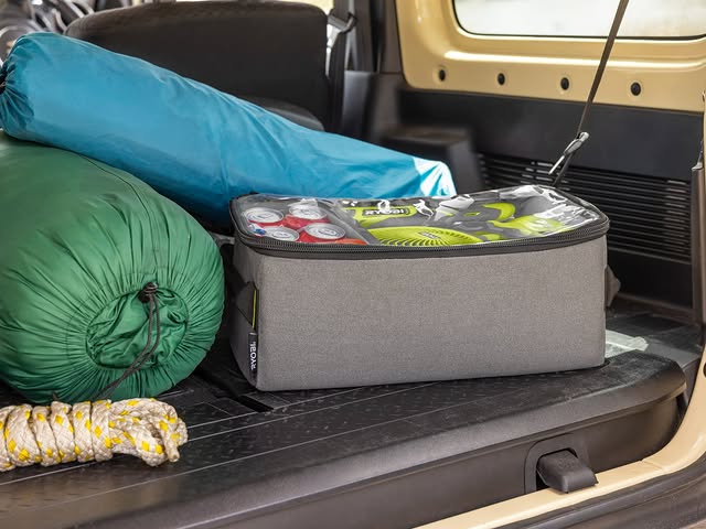 The new RYOBI Traxx range is all about making life a little easier! Whether you're heading into the bush, out on the road, or just want your gear where you can find it, Traxx has you covered 🙌 

From tool rolls to clear-top organisers and tough wheel bags - Traxx keeps everything in its place. Simple, tough, and designed for real-life use 

Check out this range today through the link in our bio!

#RYOBIau #CampingEssentials #ToolStorage #TravelSmart #StorageSolution