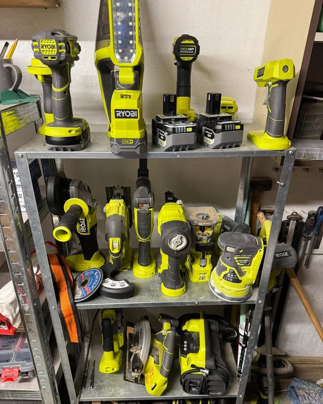 What a RYOBI Collection 🙌 

We want to see your collection! Tag @ryobiau and use #RYOBImade for your chance to be featured!

📷: Thomas L (Facebook)

#RYOBIau #BatteryPowered #CollectionGoals #Storage #ShedOrganisation