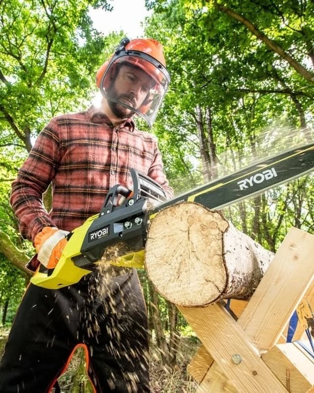 Check out May's Tool of the Month in action 🤩

The RYOBI 36V HP Brushless 18" Chainsaw is the perfect product for those big garden maintenance projects such as felling trees, log removal or firewood. 

Would this help in your garden? Be sure to add it to your wishlist today!

#RYOBIau #BatteryPowered #Chainsaw #Firewood #GardenProducts