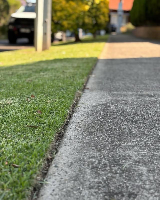 There’s something about a fresh mow and a perfect edge that just hits different!

@maxs.lawnmowing keeps it looking sharp with his RYOBI collection, all powered by the same 18V ONE+ battery.

Find the perfect addition to your collection today through the link in our bio.

#RYOBIau #BatteryPowered #LawnGoals #Mowing #AutumnGarden