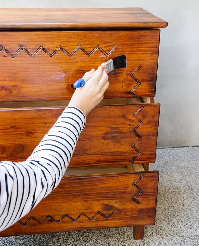 The furniture upcycle inspiration we were all looking for 🙌

@jaharnquinn uses their collection of RYOBI 18V ONE+ products to give these draws an incredible face lift. 

Make sure to save this video for later!

#RYOBIau #BatteryPowered #Collection #Furniture #DIY